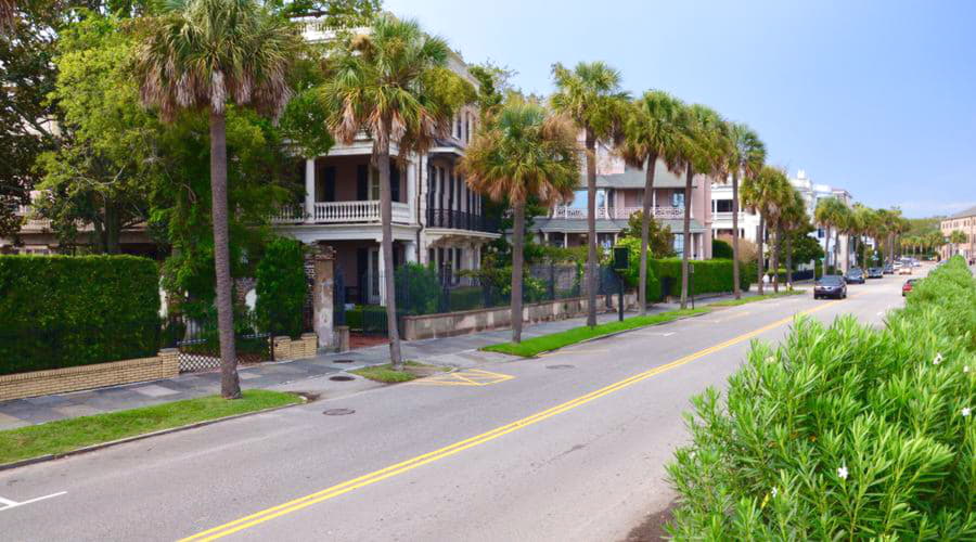 Tarjoamme monipuolisen valikoiman autonvuokrausvaihtoehtoja Pohjois Charleston.